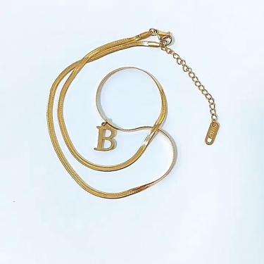 A-Z ALPHABET CHAIN FOR MEN AND WOMEN
