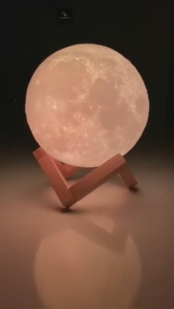 3D Moon Lamp – Rechargeable